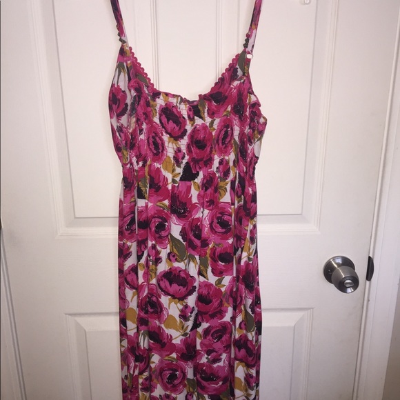 Dress - Picture 5 of 5